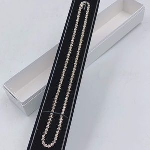 18k white Gold tennis necklace 💯 Fine WG